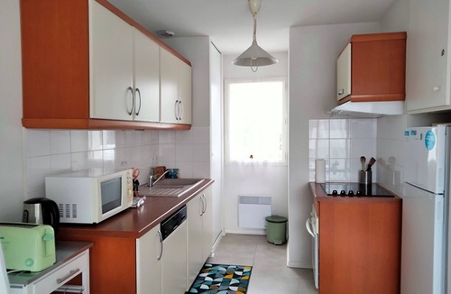 Chateau-d'Olonne Apartment | Charming T3 Apartment with Terrace Near Beach and Shops - Quiet and Green Setting