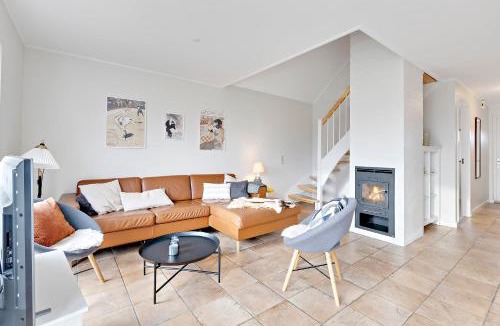 Middelfart House | Charming Terraced House By The Beach And Forest