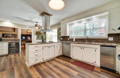 Redlick House | Charming Texarkana Home: Lake & Pool Access!