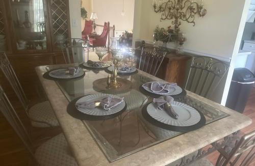 Lithonia House | Charming Three Bedroom in Arbor Links