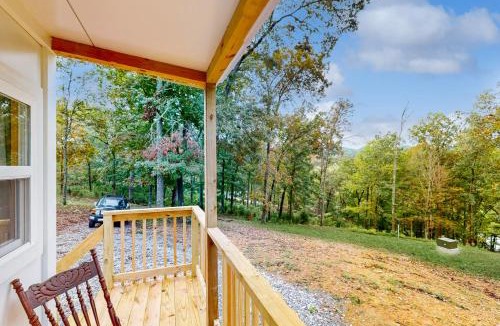 Maynardville House | Charming Tiny Home Studio Sleeps 2 - Grill - Porch