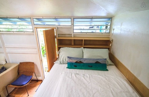 Kailua Cottage | * Charming Tiny House in Best Location *