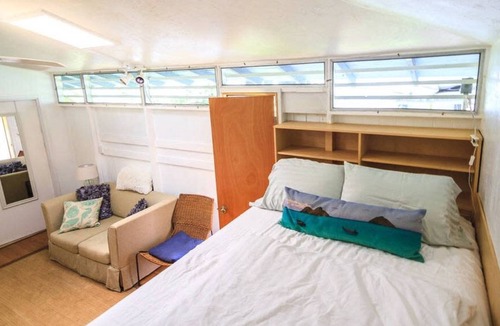 Kailua Cottage | * Charming Tiny House in Best Location *