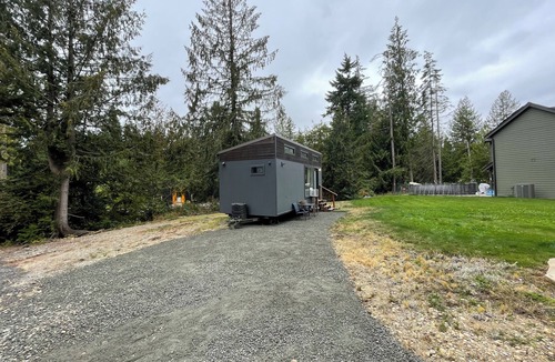 Olympia House | Charming Tiny House Retreat