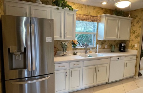Santo Domingo House | Charming Tommy Bahamas-Themed Home in The Villages' Santo Domingo