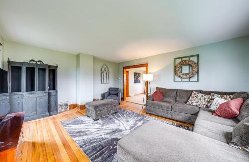 Blackstone House | Charming Tonica Farmhouse w/Private Yard!