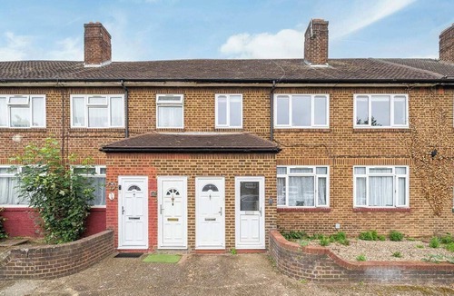 Upper Edmonton Apartment | Charming Tottenham 2-BR near Stadium