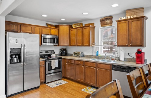Albrightsville Ski Chalet | Charming Towamensing Trails Chalet - Sleeps 9, Fireplace, BBQ Deck & Large Yard
