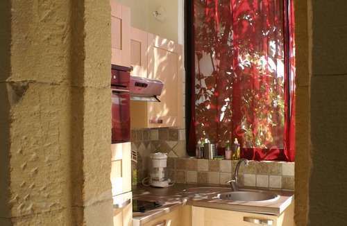 Arles House | Charming town house, cool and quiet.