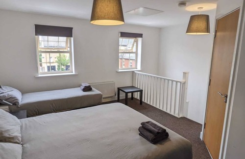 Thurnscoe House | Charming town house in Mexborough