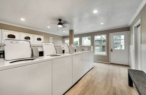 Addison House | Charming townhome in delightful Addison with space for everybody!