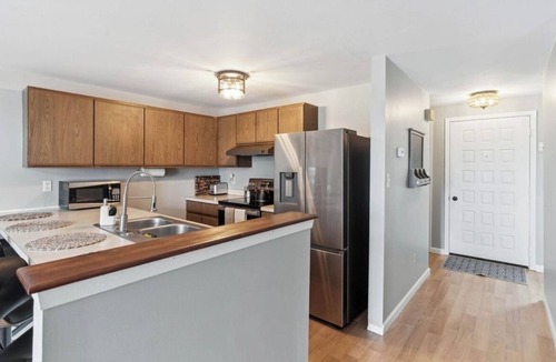 Clay House | Charming Townhome Retreat