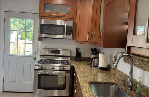 Watertown Apartment | Charming Townhouse 12 minutes to Boston