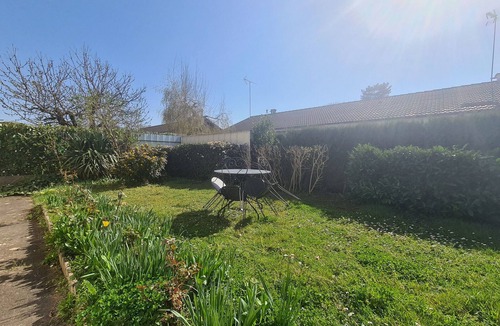 Chateauroux Cottage | Charming Townhouse with Garden, Near Downtown Châteauroux