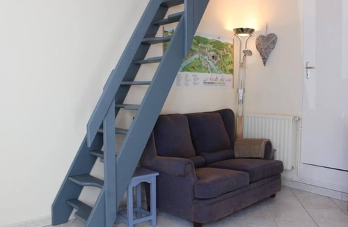 Toul Apartment | Charming Townhouse in Toul with Air Conditioning and Parking