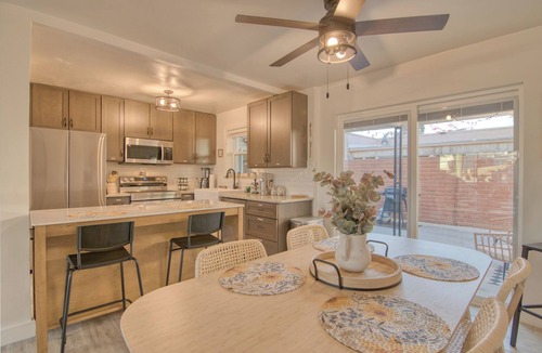 Broadway Northeast House | Charming Townhouse in Tucson.