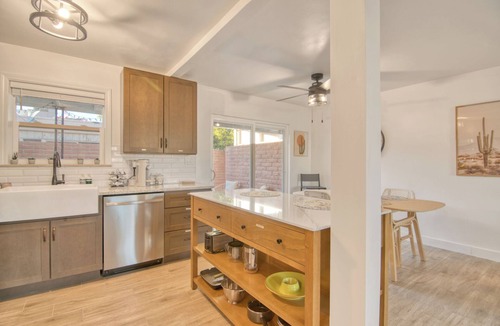 Broadway Northeast House | Charming Townhouse in Tucson.