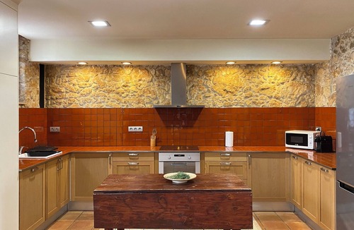 Castellet i la Gornal House | Charming townhouse with private pool close to Barcelona