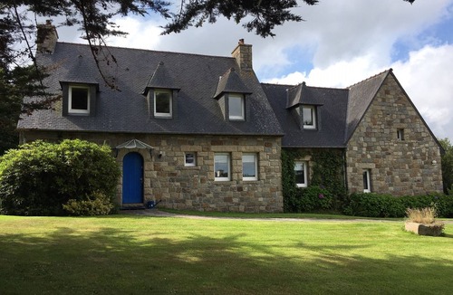 Cite House | Charming traditional house ideally located in a quiet area near the beach