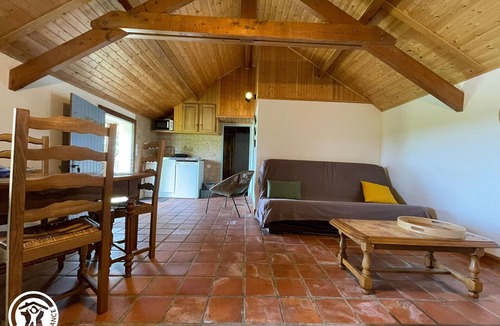 Beauvoir-sur-Mer Cottage | Charming traditional cottage in the Breton Marsh