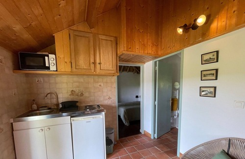 Beauvoir-sur-Mer Cottage | Charming traditional cottage in the Breton Marsh