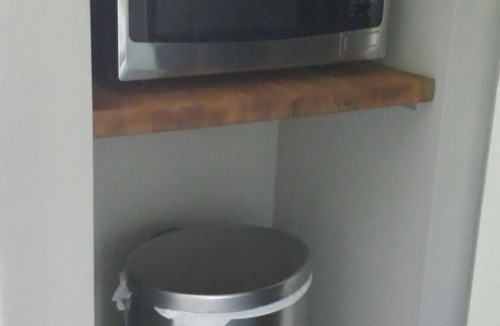 Jamaica Plain Apartment | Charming Tree Top Victorian - Two Bedroom Retreat