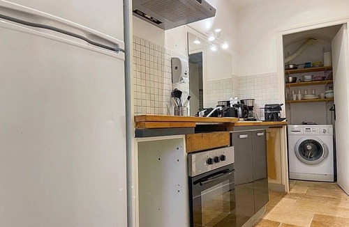 Blois Apartment | Charming Troglodyte in Blois – A Unique Experience in the Heart of the Loire Valley