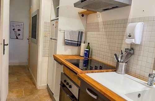 Blois Apartment | Charming Troglodyte in Blois – A Unique Experience in the Heart of the Loire Valley