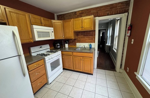 Forty Acres Apartment | Charming Trolley Square 1-bedroom apartment