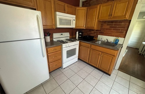 Forty Acres Apartment | Charming Trolley Square 1-bedroom apartment