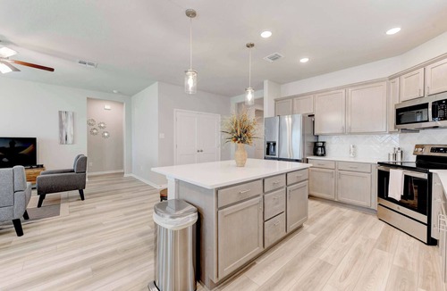 Troy House | Charming Troy Escape Comfort Near Waco