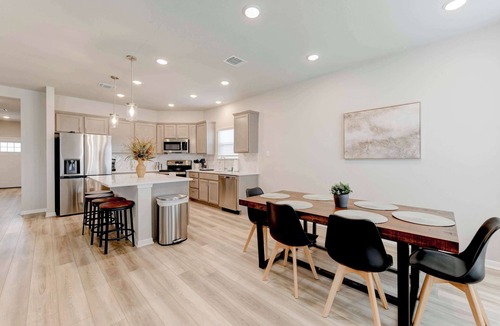 Troy House | Charming Troy Escape Comfort Near Waco