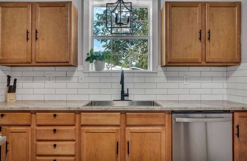 Temple House | Charming Tutor nestled in historical neighborhood