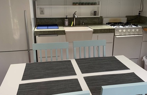 Eastside Santa Cruz Cottage | Charming Twin Lakes Beach Cottage