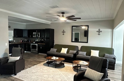 La Grange House | Charming two bed with private spa and access to seven lakes