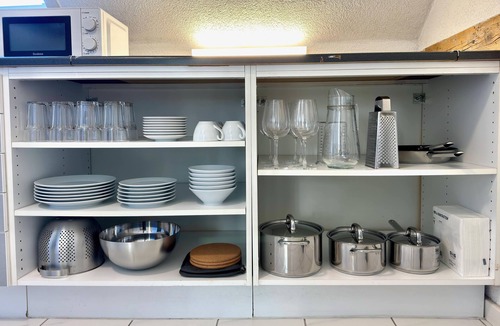 District 4 Apartment | Charming Two-bedroom Attic Flat in Zurich City Center