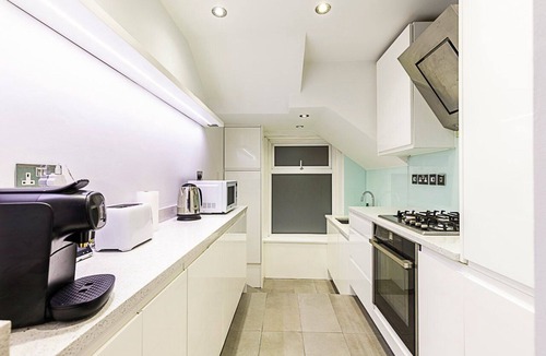 West Hampstead Apartment | Charming Two-Bedroom Flat in West Hampstead