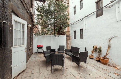 Kips Bay Apartment | Charming Two-Bedroom NYC Escape Backyard