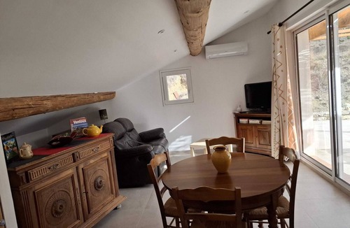Montbrun-les-Bains Apartment | Charming two-room barronies large terrace