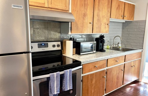 Ocean Park Condo | Charming two-bedroom, one-bathroom condo, two short blocks from the beach!