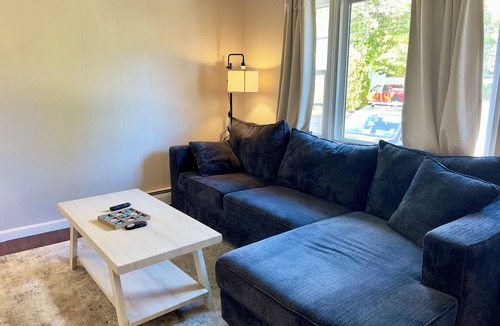 Ocean Park Condo | Charming two-bedroom, one-bathroom condo, two short blocks from the beach!