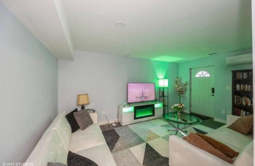 Park Hill Apartment | Charming Unit in Yonkers Close to NYC