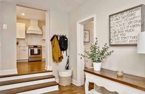 Saint Davids House | Charming & Updated 1895 Walk-to-Wayne Home