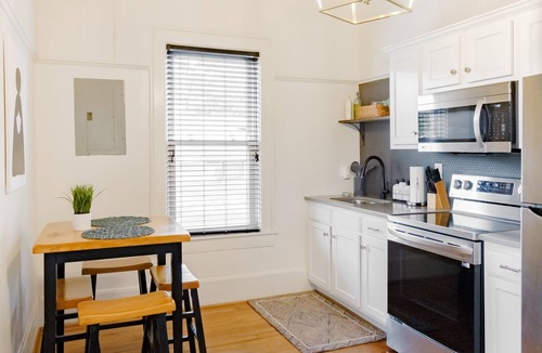 Crestline Heights Apartment | Charming Updated Loft with KING BED!