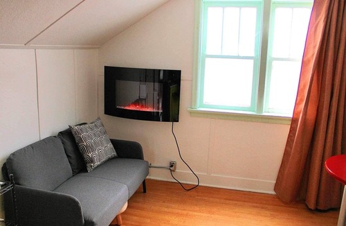 Yorkton Apartment | Charming upstairs apartment