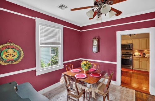 Irish Channel House | Charming Uptown Guest Suite Private Bed & Bath