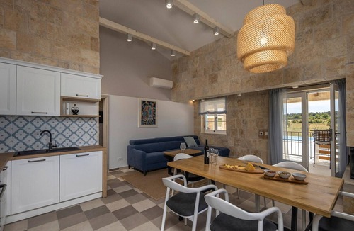 Biograd na Moru Villa | Charming villa Viliska with heated pool