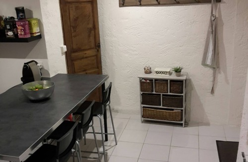 Flassans-sur-Issole House | Charming village house