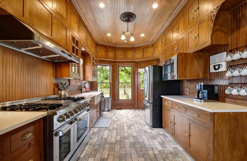 San Marcos House | Charming Victorian Home w/Pickle Ball Court, Pool, Hot Tub, Game Room