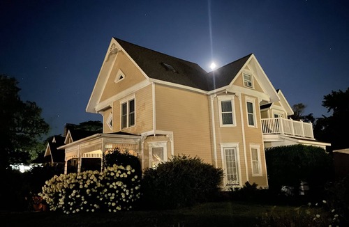New Buffalo House | Charming Victorian, Private Hot Tub